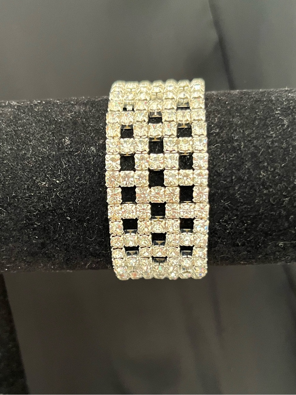 Crystal Grid Elastic Bracelet - Silver Tone